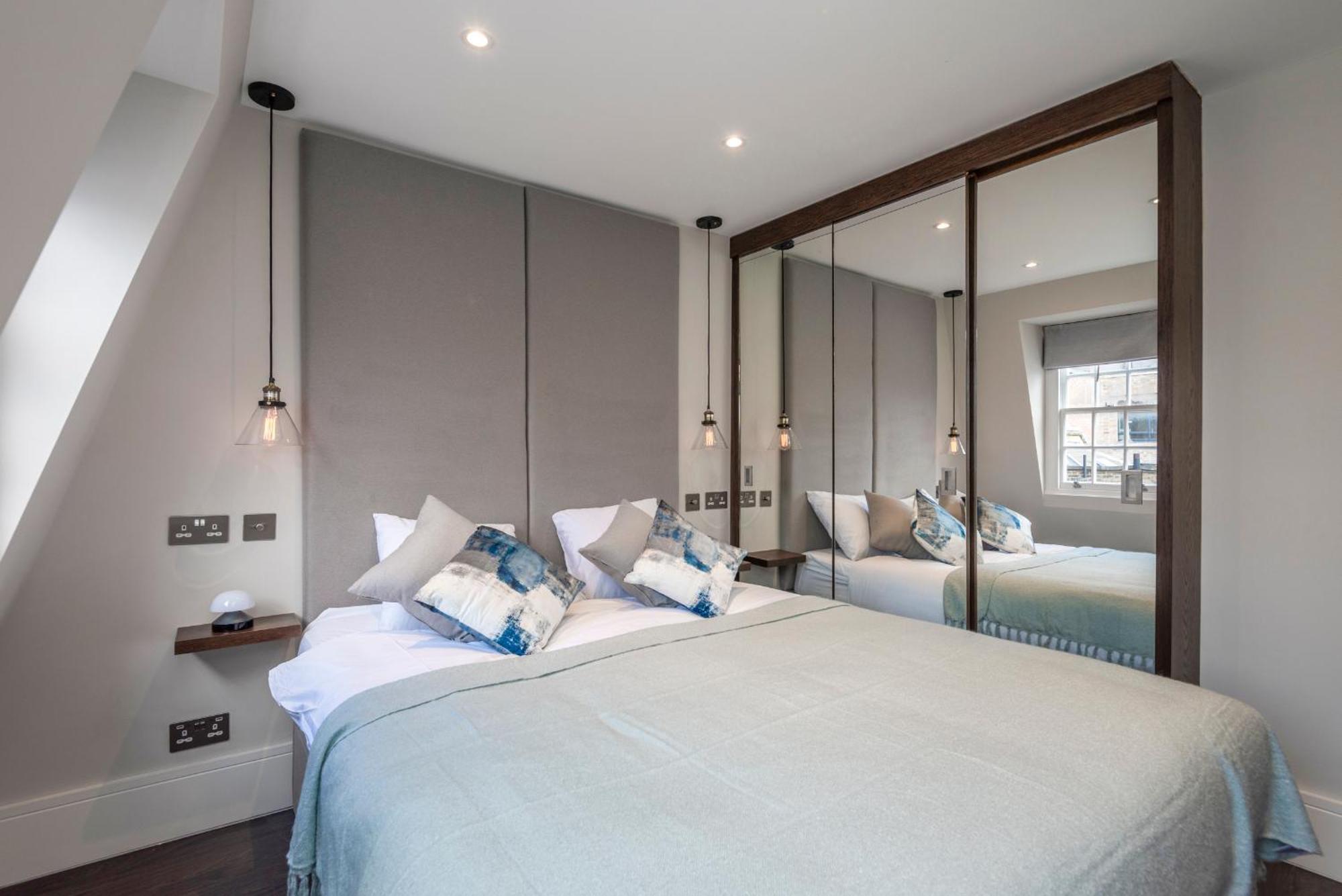 Luxury Georgian House In Marylebone: Modern 1-Bed Retreat Lägenhet London Exteriör bild