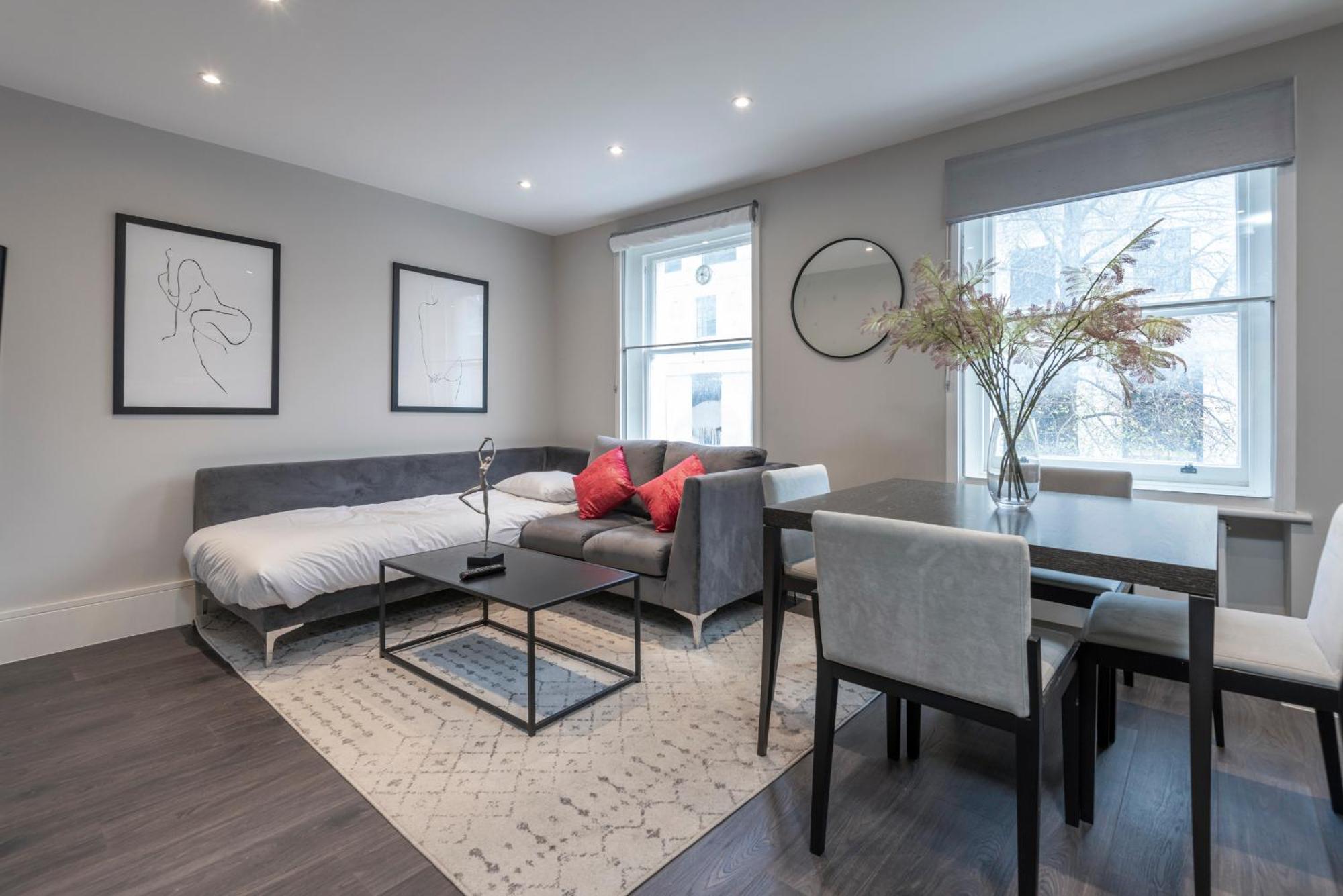 Luxury Georgian House In Marylebone: Modern 1-Bed Retreat Lägenhet London Exteriör bild