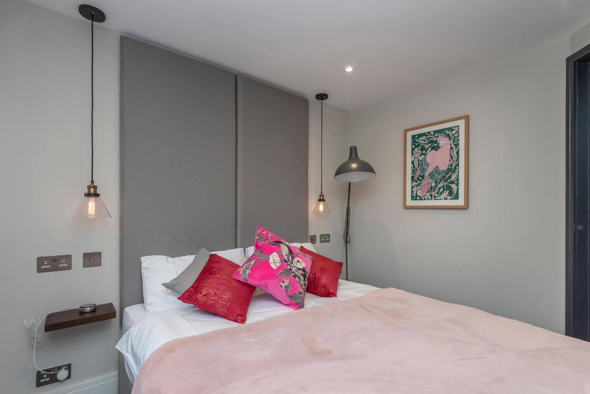 Luxury Georgian House In Marylebone: Modern 1-Bed Retreat Lägenhet London Exteriör bild